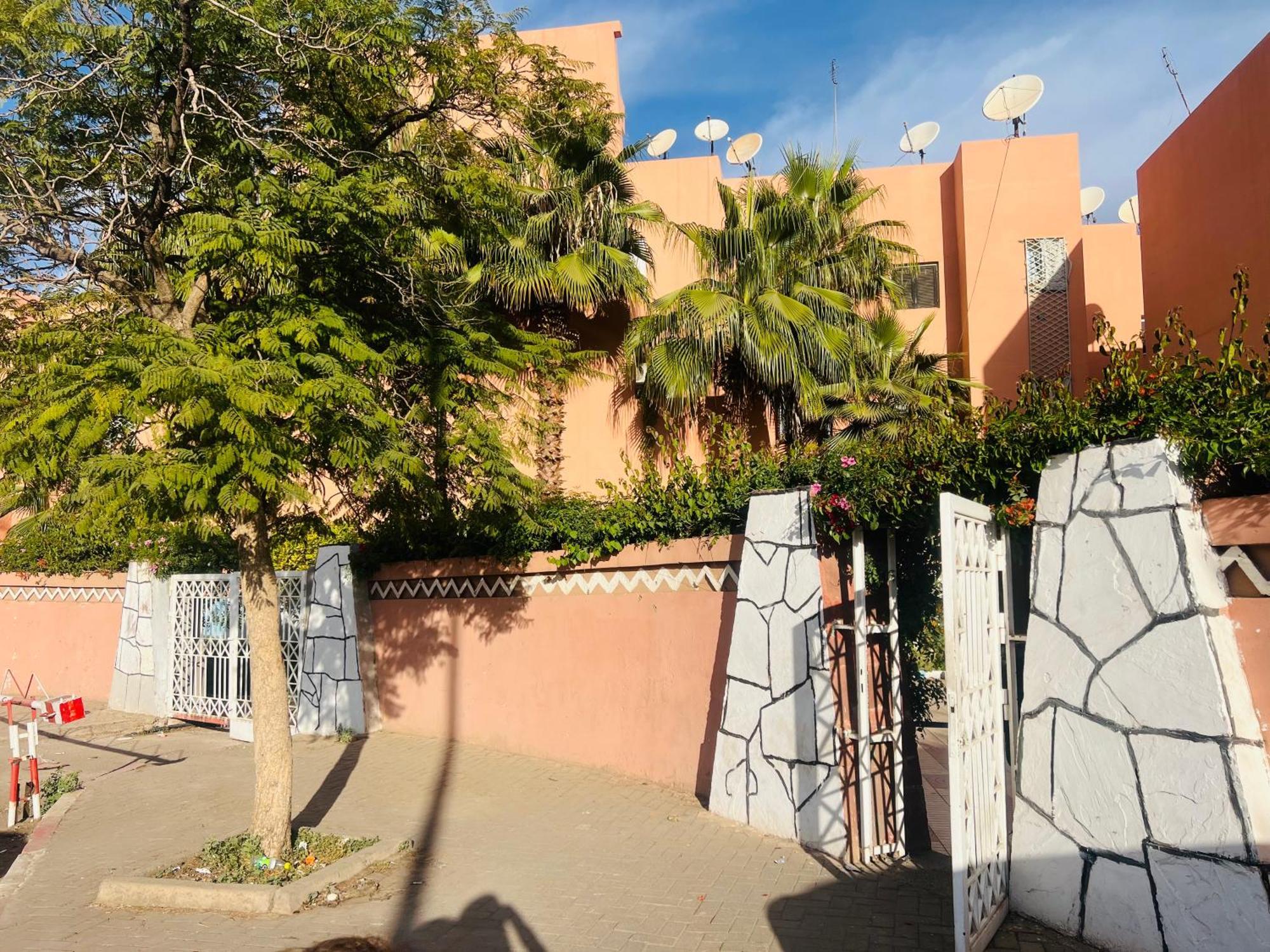 Julie'S Airport Apartment Marrakesh Exterior photo